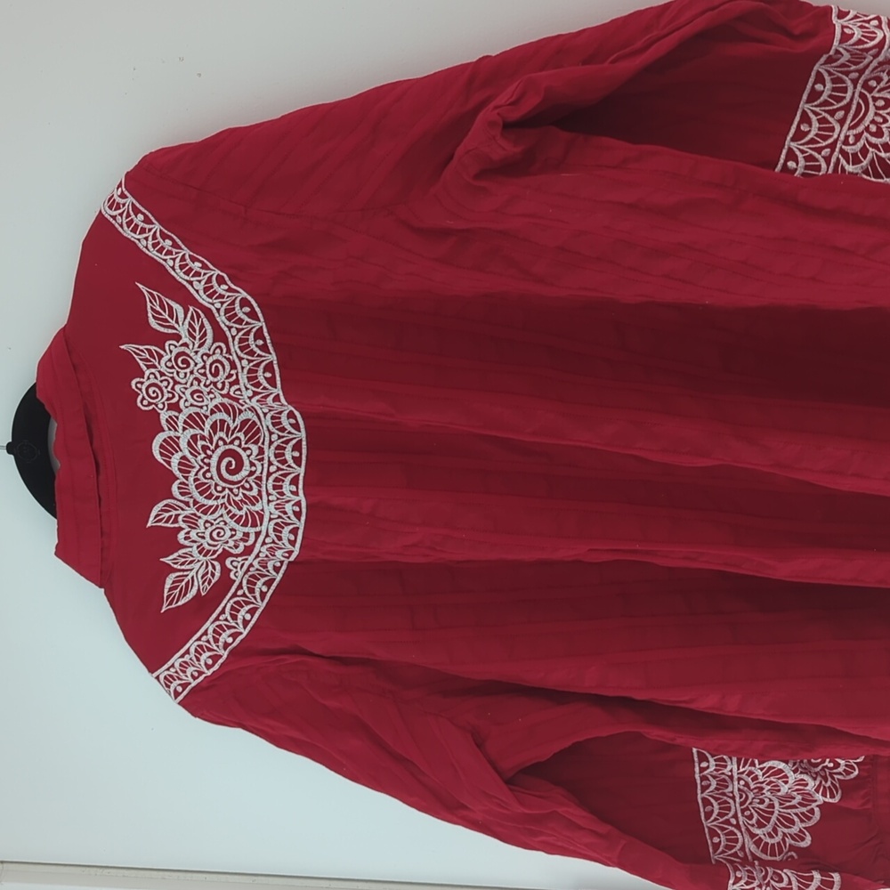 Bob Mackie 100% Cotton Red With White Details Button Down Collared Shirt Size 3X - Picture 7 of 8